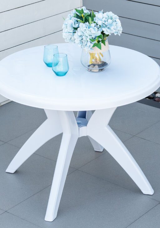 Patio Dining Table with Umbrella Hole Round Outdoor Bistro Table for Garden Lawn Backyard, White