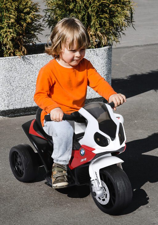 6V 3 Wheeled Electric Motorcycle, Kids Motorcycle Licensed BMW with Headlight, Music, Red