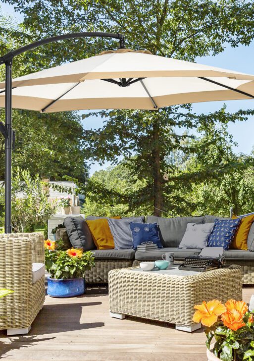 10FT Cantilever Umbrella, Offset Patio Umbrella with Crank and Cross Base for Deck, Backyard, Pool and Garden, Hanging Umbrellas, Tan