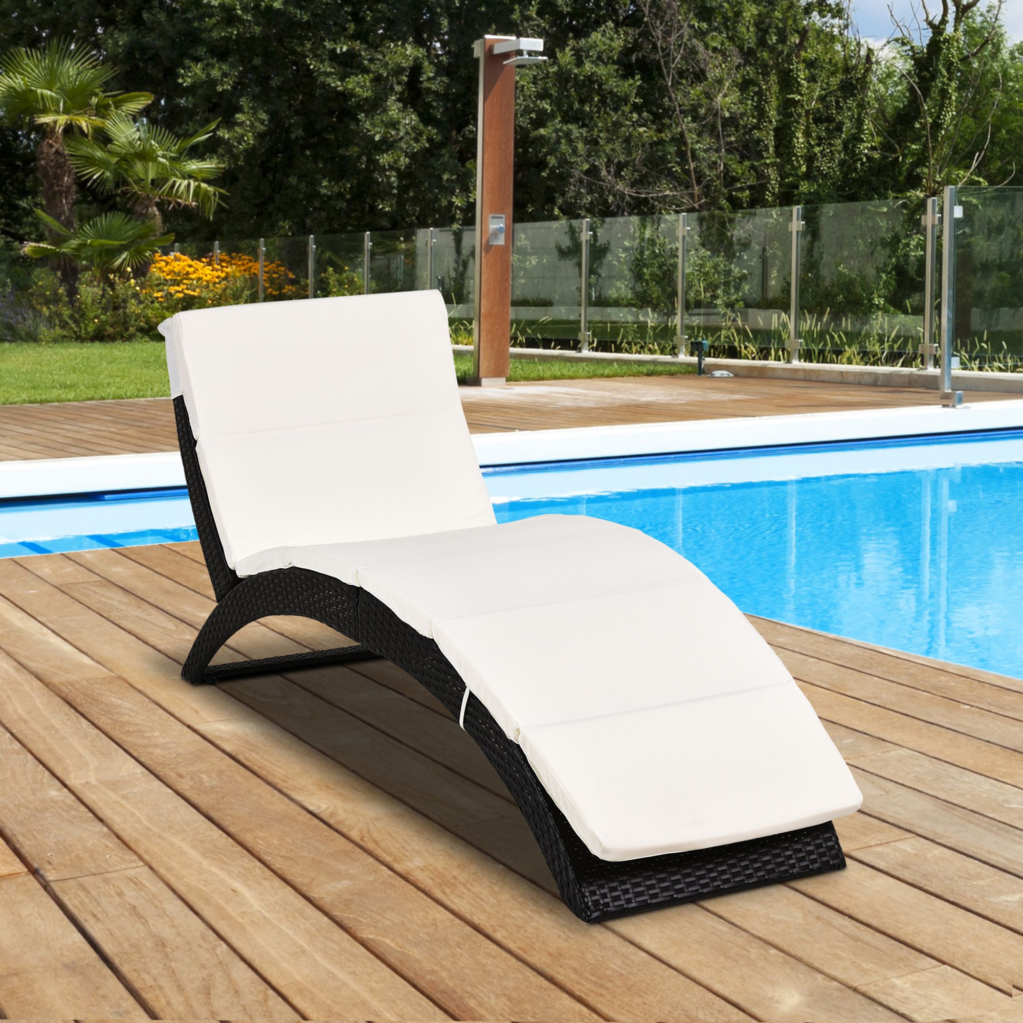 Patio Foldable Wicker Chaise Lounge, PE Rattan Outdoor Lounge Chair, Bed with Cushion for Garden, Backyard, Lawn, Beige