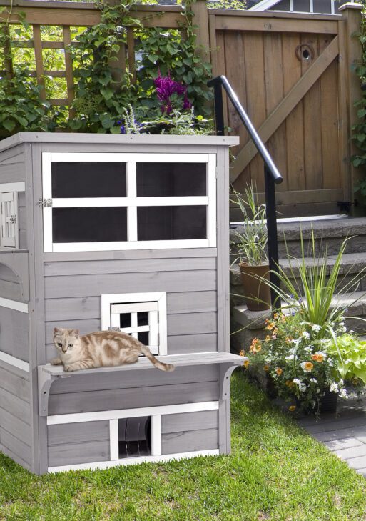 Outdoor Cat House, 3-Tier Kitty Shelter with 5 Escape Doors, Weather Resistant, Gray & White