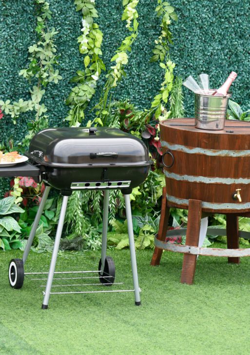 22" Charcoal Barbecue Grill with Portable Wheel, Side Tray and Lower Shelf for Outdoor BBQ for Garden, Backyard, Poolside