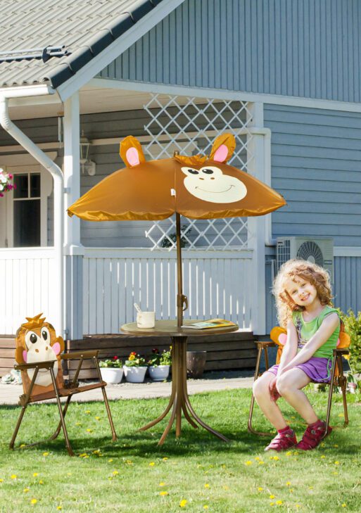 Kids Table and Chair Set, Outdoor Folding Garden Furniture, Picnic Table for Patio Backyard, with Removable & Height Adjustable Sun Umbrella, Aged 3-6 Years Old, Brown