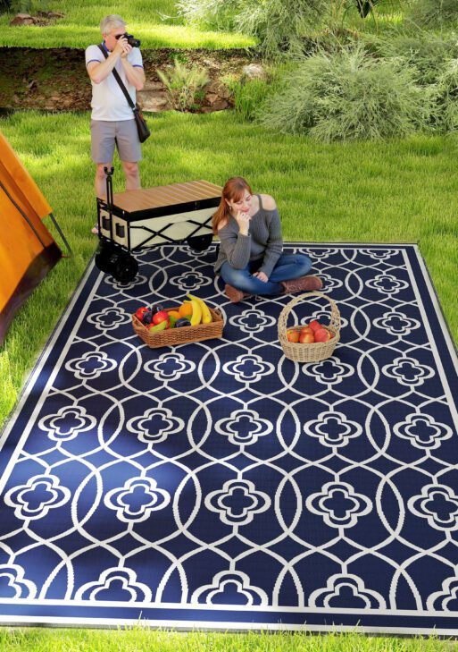 Reversible Outdoor Rug, Waterproof Plastic Straw with Carry Bag, 9' x 18', Blue & White Lantern
