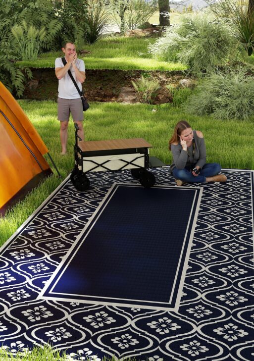 Reversible Outdoor Rug, Waterproof Plastic Straw with Carry Bag, 9' x 18', Blue & White Gourd Border