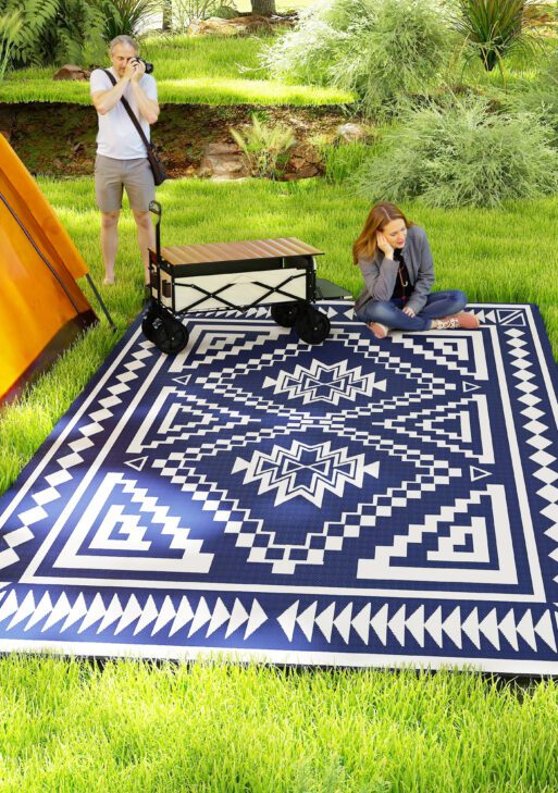 Reversible Outdoor Rug, Waterproof Plastic Straw with Carry Bag, 9' x 18', Blue & White Square Patchwork