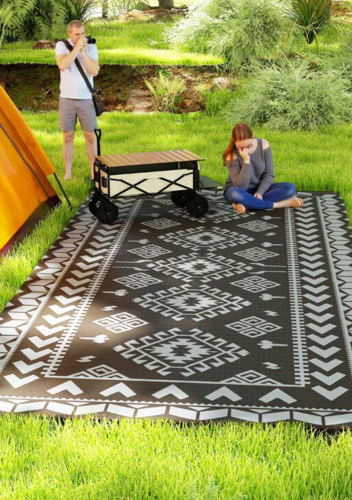 Reversible Outdoor Rug, Waterproof Plastic Straw with Carry Bag, 9' x 18', Black & Gray Rhombus Patchwork
