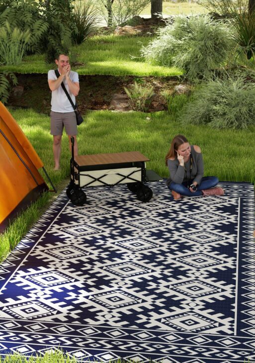 Reversible Outdoor Rug, Waterproof Plastic Straw with Carry Bag, 9' x 18', Blue & White Rhombus Border