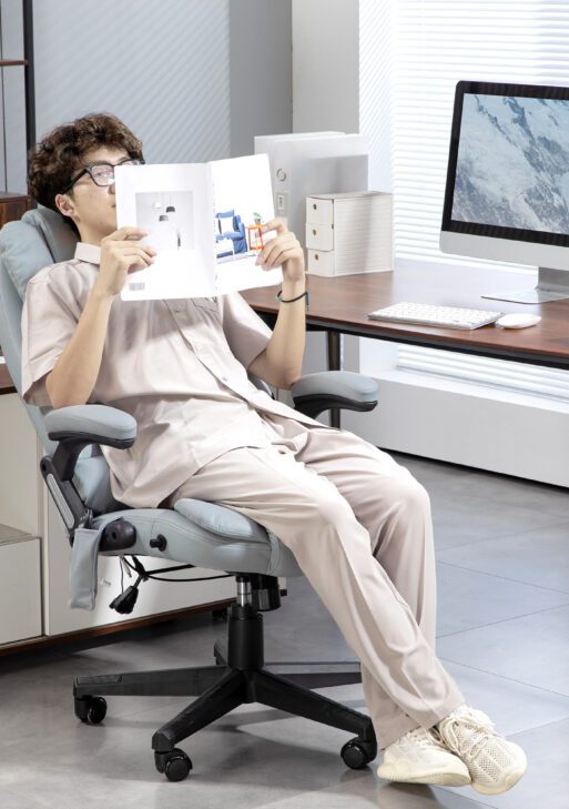 6 Point Vibrating Massage Office Chair with Heat, Microfiber Massage Desk Chair with Reclining Backrest, Light Gray