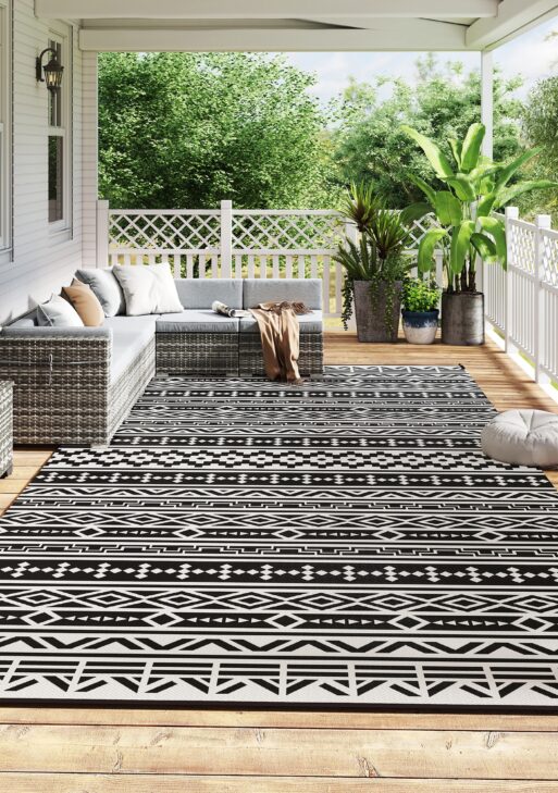 Reversible Outdoor Rug, Waterproof Plastic Straw with Carry Bag, 9' x 18', Black & White Geometric Wall